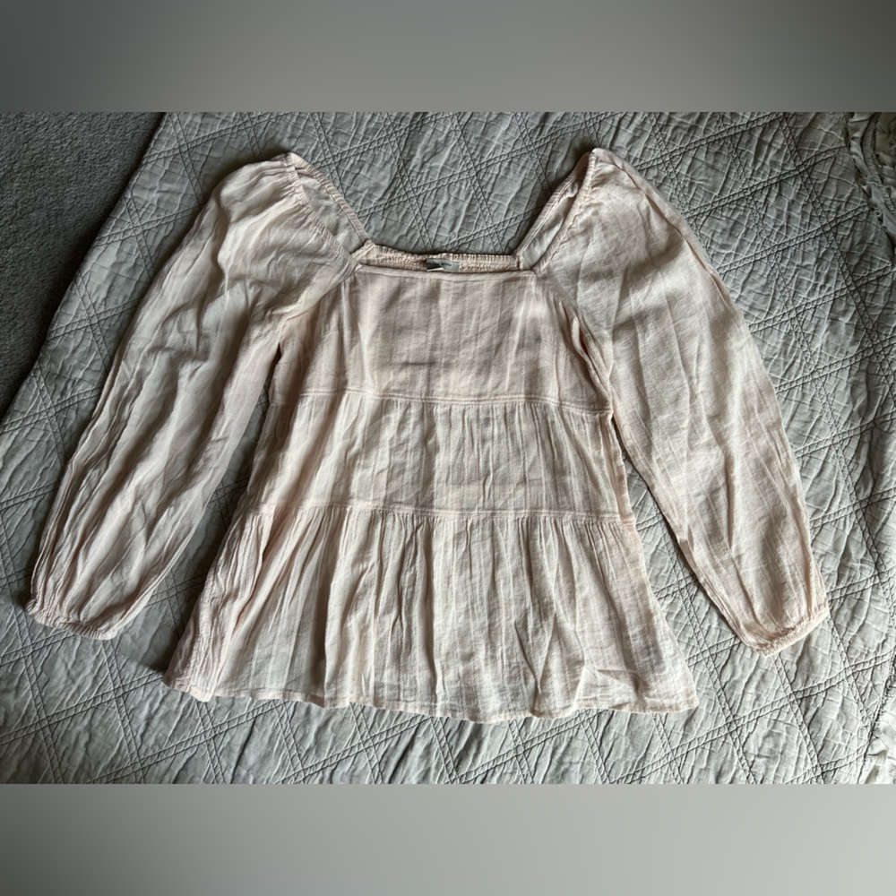 American Eagle Bubble Sleeve Top